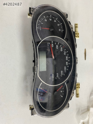 RENAULT KANGOO 3 KM SAATİ 8200796015