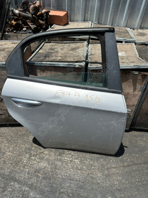 Alfa Romeo 159 sağ arka kapı