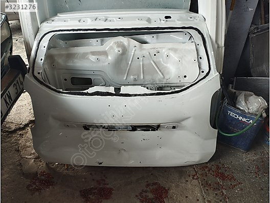 Dacia Duster arka bagaj kapağı orjinal