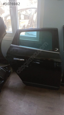 Lancia Delta sağ arka kapı temiz dolu hatasız