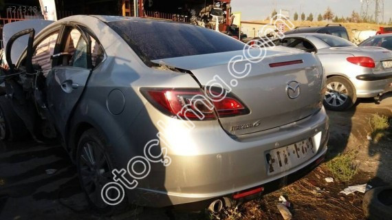 MAZDA ARKA KAPUT