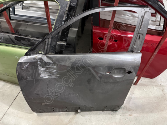 PEUGEOT 2008 ÇIKMA ORJİNAL SOL ÖN KAPI BD1