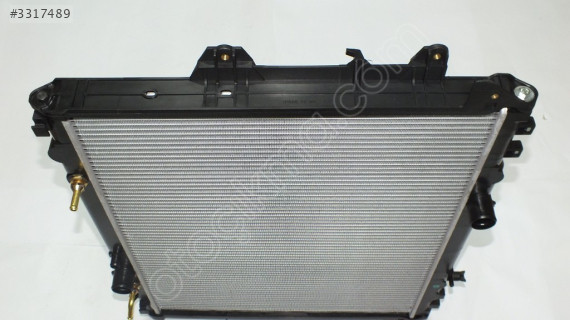 16400-OL150 HILUX WIGO 06- RADYATÖR OTOMATİK BRAZING TİP