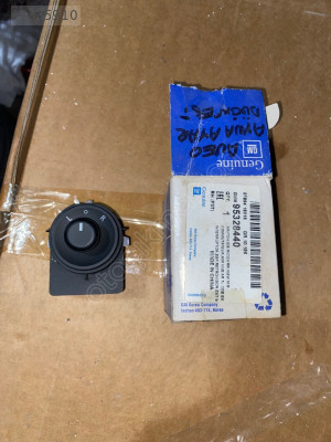 CHEVROLET AVEO T300 AYNA AYAR DÜĞMESİ SIFIR ORJİNAL 95328440