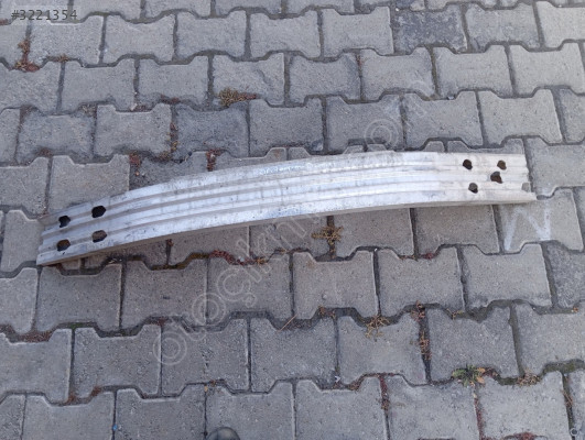 Toyota Corolla ön tampon demiri