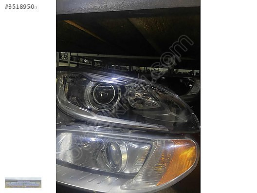 Volvo V40 Sağ Far
