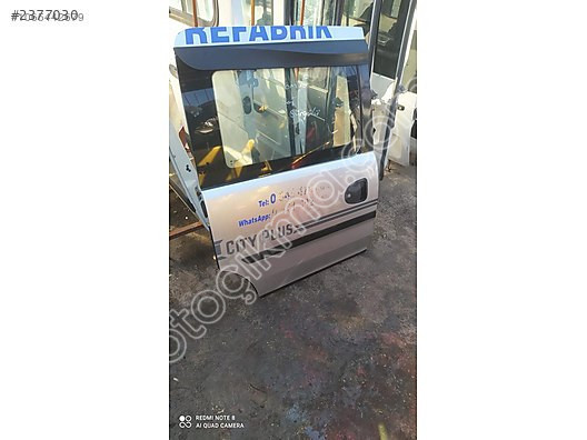 OPEL COMBO SAG SURGULU KAPI GUCMANLAR OTO