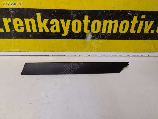808704637R RENAULT CLİO 4 SAĞ ÖN KELEBEK CAM BAKALİTİ ORJ ÇIKMA