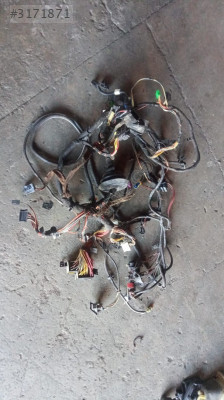 Renault Clio 2 faz 2 torpido iç tesisat klimasız airbegsiz çıkma