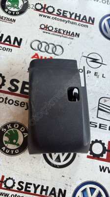5N0858566 vw golf 6 direksiyon alt kaplaması