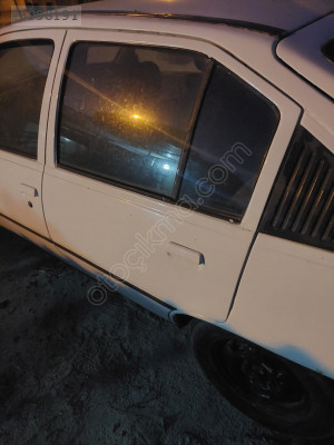 OPEL KADETT SOL ARKA KAPI CAM MOTORU ÇIKMA