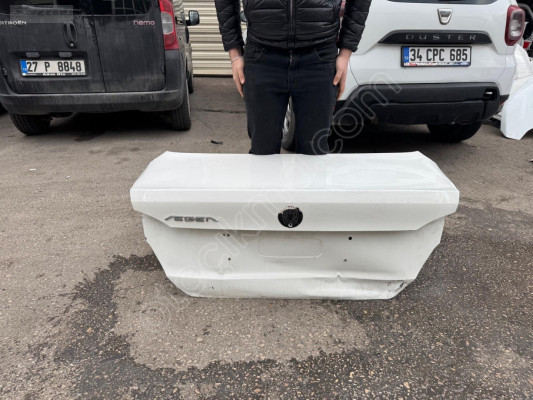 FİAT EGEA BEYAZ BAGAJ KAPAĞI ORJINAL LOKALLIK