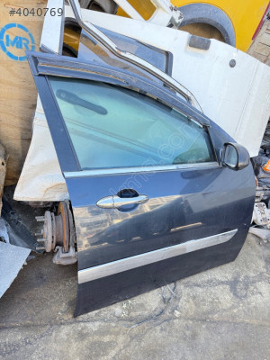 Ford Focus 1 sağ ön kapı çıkma orijinal