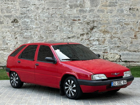Bilgisayar Öğretmeninden Çok Temiz Kırmızı Citroen Araba