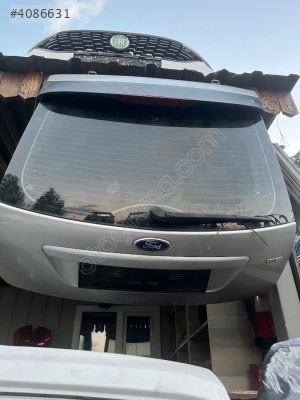 FORD FOCUS BAGAJ KAPAĞI