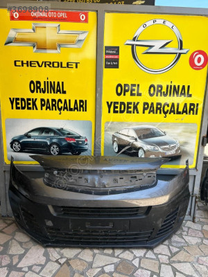 Opel vivaro ön tampon alt üst tampon