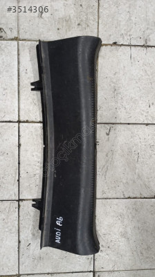 AUDI A6 C6 KASA BAGAJ PLASTİĞİ ORIJINAL PARÇA