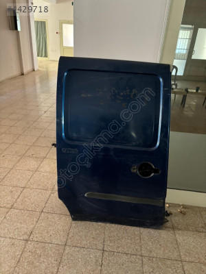 FİAT DOBLO SAĞ SÜRGÜLÜ KAPI ESKI MODEL HATASIZ