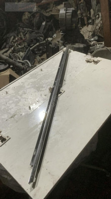 Audi A6 C6 OS Sağ Ön Cam Yuvası Contası Krom Kaplama 4F0853284C