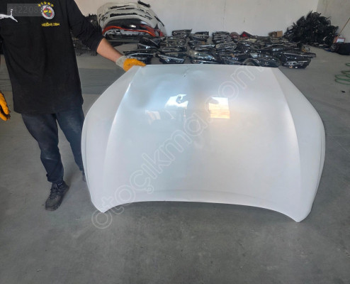 TOYOTA COROLLA CROSS BEYAZ MOTOR KAPUTU ORJINAL