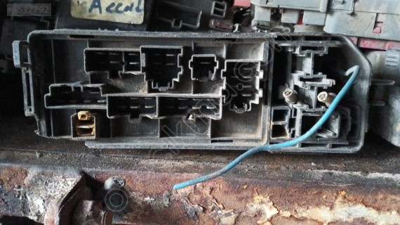 Toyota corolla sigorta kutusu