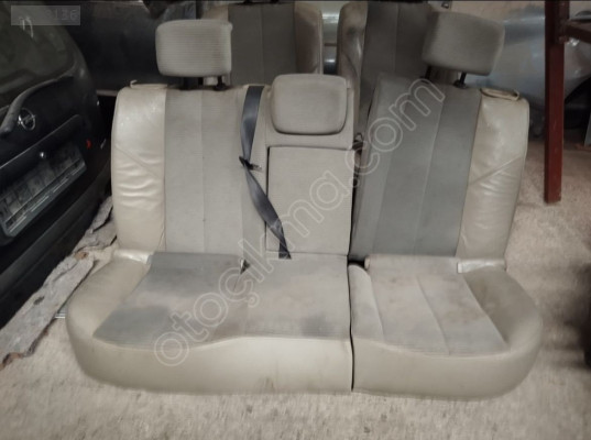 Renault Megane 2 arka koltuk minderi orijinal