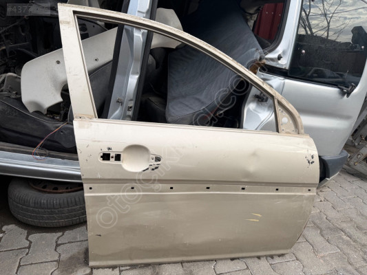 Hyundai accent Aras sağ ön kapı