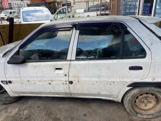 PEUGEOT  106   ÇIKMA   KAPI