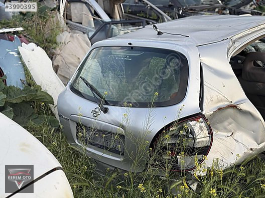 Nissan Almera Bagaj Kapağı