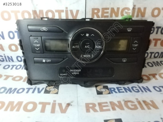TOYOTA AURİS KLİMA PANELİ 55900-02301