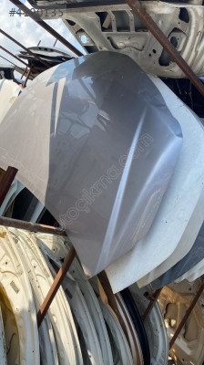 2021 model Toyota corolla ön motor kaput