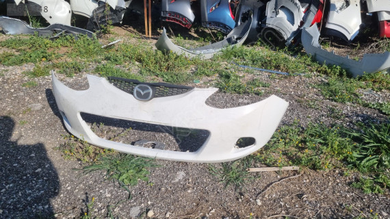 Mazda demio 2010