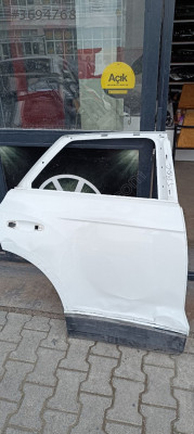 VOLKSWAGEN T-ROC ÇIKMA ORJİNAL SAĞ ARKA KAPI