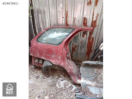 Fiat Palio Weekend Sağ Arka Çamurluk Çıkma