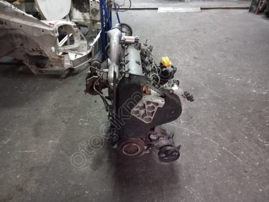 Renault trafic 1.9 dci motor