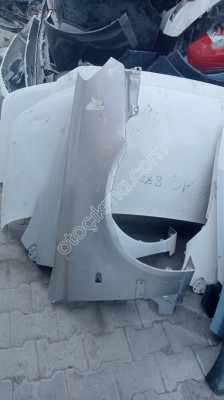 Hyundai Accent Admira sağ çamurluk çıkma