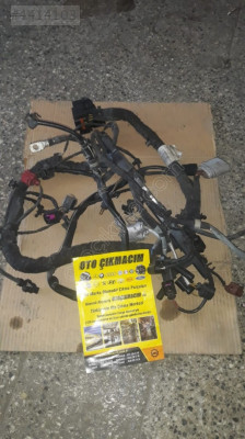 VOLKSWAGEN PASSAT B8 1.6 TDİ DCX MOTOR TESİSATI 04L972627KF