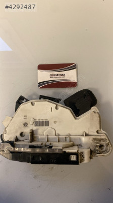 5E1837015A skoda rapid 2016 sol ön kapı kilidi