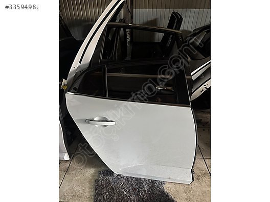RENAULT MEGANE 4 2020 (ORJİNAL) SAĞ ARKA KAPI -ÜÇEL OTO