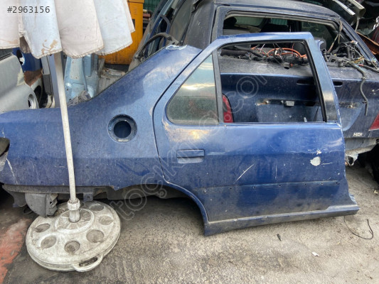 PEUGEOT  306   SAĞ  ARKA  KAPI