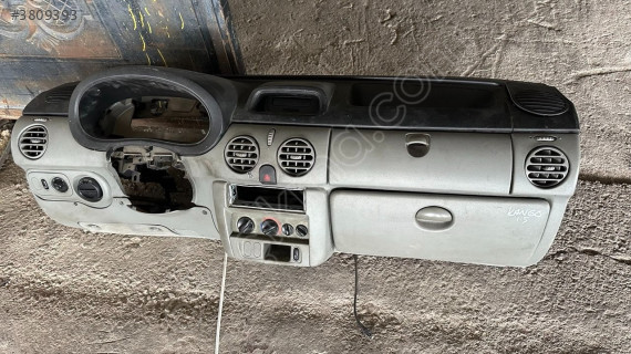 RENAULT KANGOO 1.5 GÖĞÜS