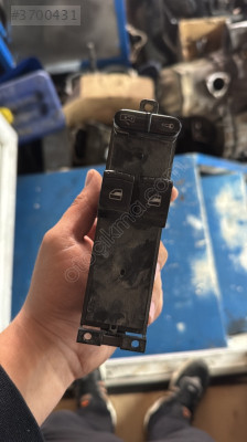 VOLKSWAGEN PASSAT B5 ÇIKMA ORJİNAL CAM DÜĞMEDİ KARTLI