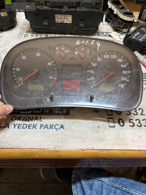 ÇIKMA VW GOLF 4 BORA 1J0920 825B 1J0920825B KİLOMETRE SAATİ