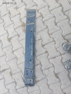 2009 2019 Toyota Avensis arka tampon demiri