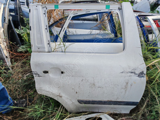 2010 SKODA YETI SAĞ ARKA KAPI