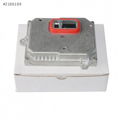 Audi A3 8P 2005-2008  1307329115 FAR BEYNİ SIFIR KODLU