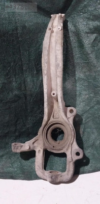 7L0407257A vw touareg audi Q7 porsche cayenne orj sol ön taşıyıcı