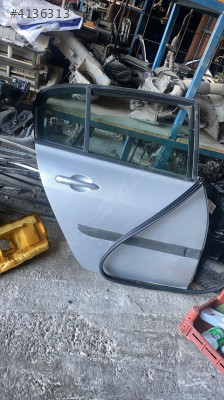 RENAULT MEGANE2 SAĞ ARKA KAPI OTO FEDAİ
