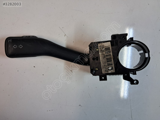 AUDİ A 4 SİNYAL KOLU