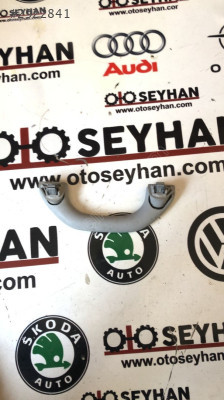 1K8857607 Volkswagen Polo 2017 1.2 tsı ön tavan tutamağı
